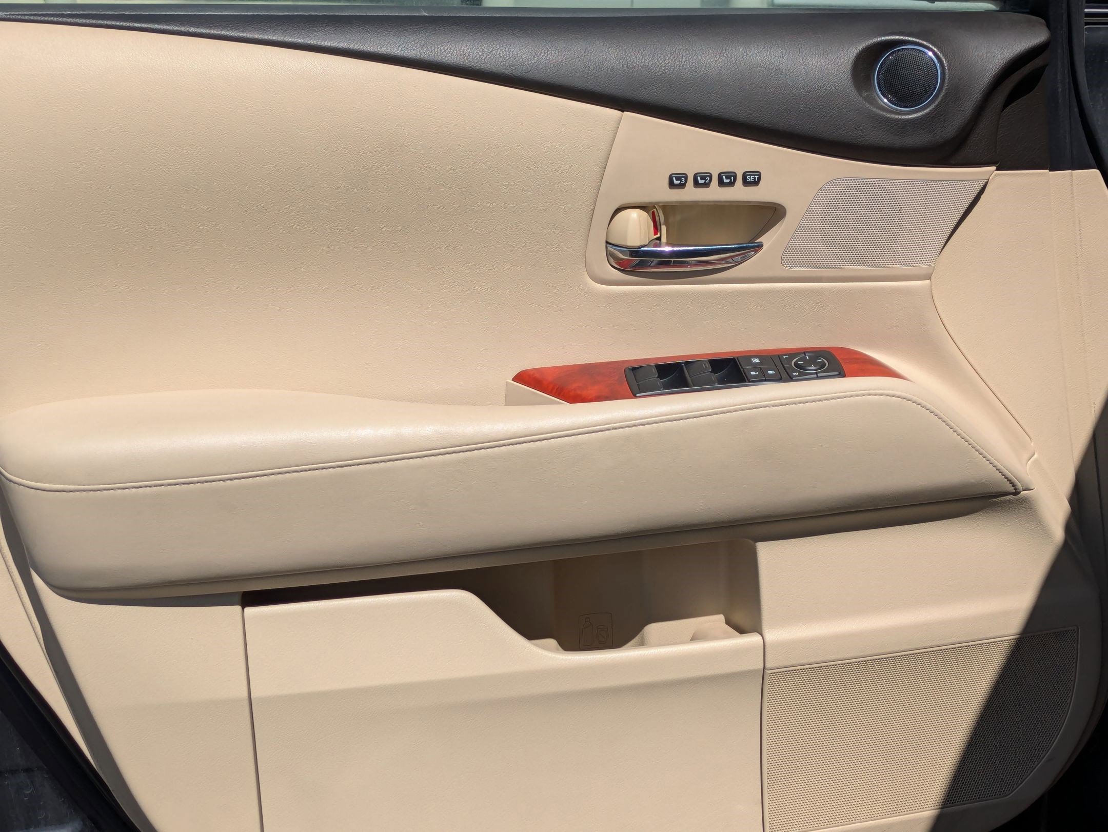 Used 2010 Lexus RX 350 AWD image 9