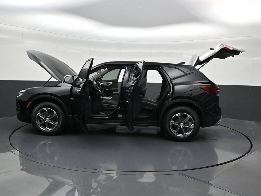 Used 2026 Chevrolet Blazer LT FWD image 34