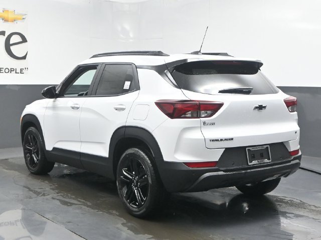 New 2026 Chevrolet TrailBlazer LT w/ Convenience Package FWD image 14