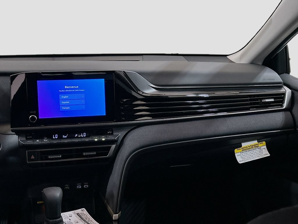 New 2026 Toyota Camry Hybrid FWD image 21