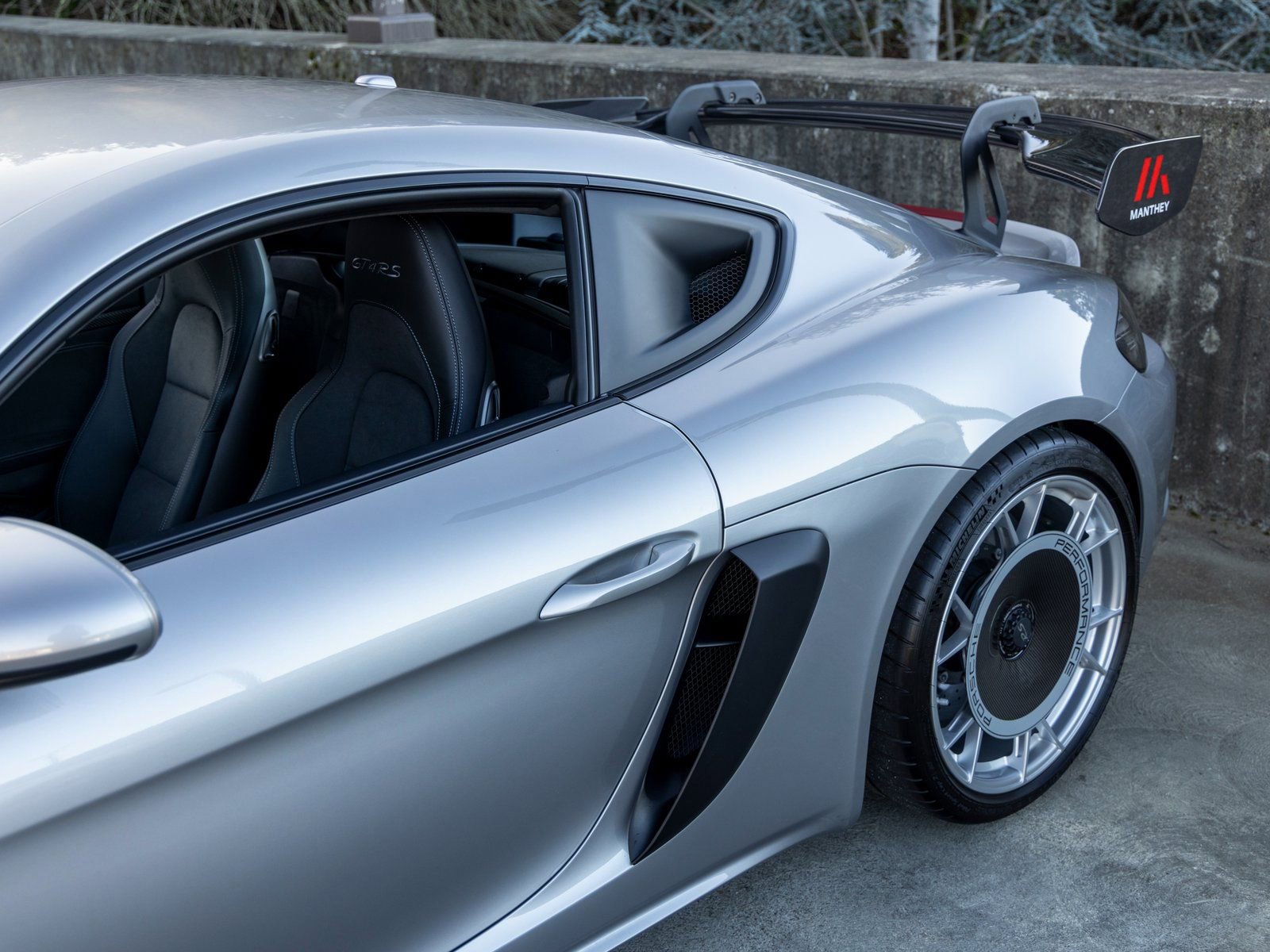 Certified 2025 Porsche 718 Cayman GT4 RS RWD image 23