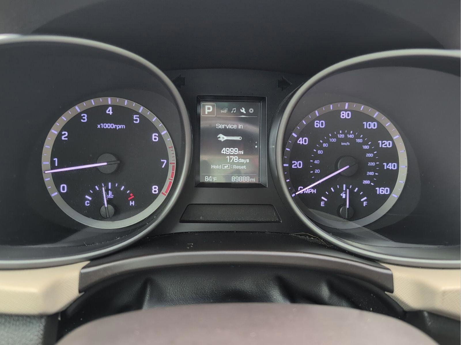 Used 2017 Hyundai Santa Fe SE image 13