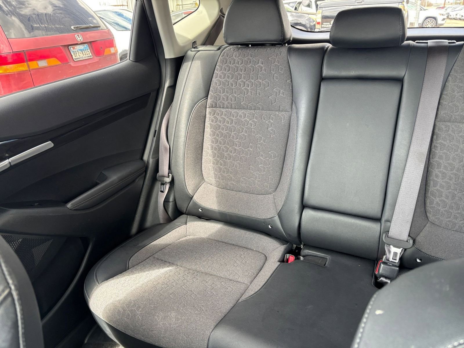 Used 2025 Kia Seltos S image 40