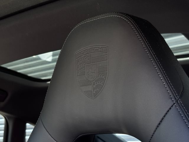 Certified 2023 Porsche Panamera 4 Platinum Edition AWD/4WD image 29