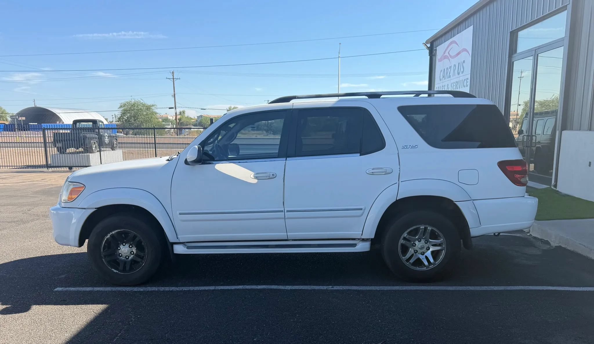 Used 2007 Toyota Sequoia SR5 RWD image 3