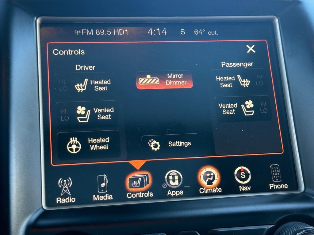 Used 2015 Jeep Grand Cherokee Overland w/ Advanced Technology Group image 27