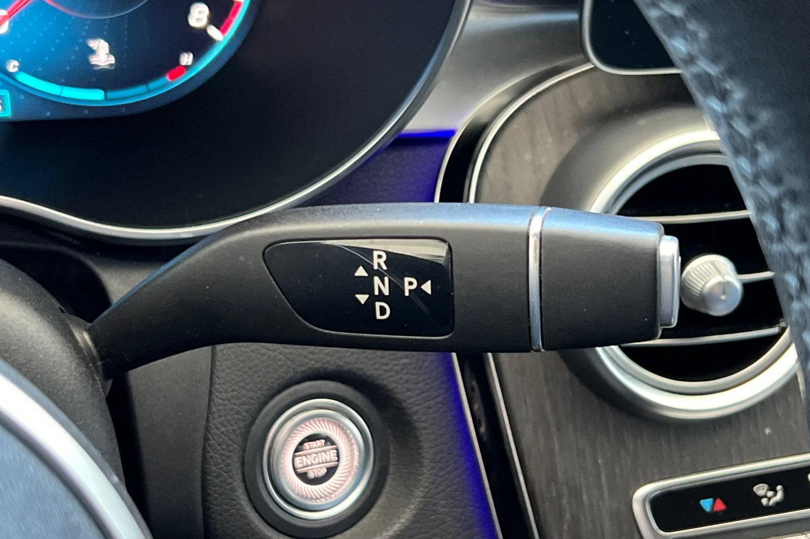 Used 2019 Mercedes-Benz C 300 Sedan w/ Premium Package image 22