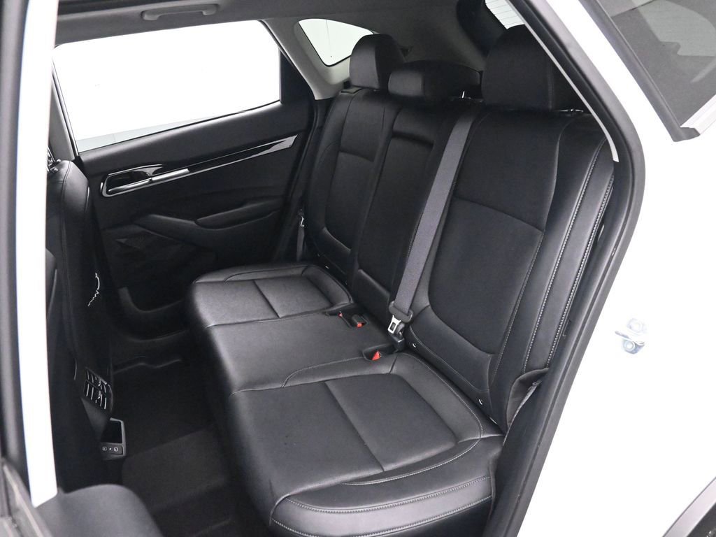 Used 2024 Kia Seltos EX image 15