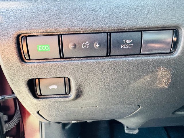 Used 2024 Nissan Sentra SV FWD image 20