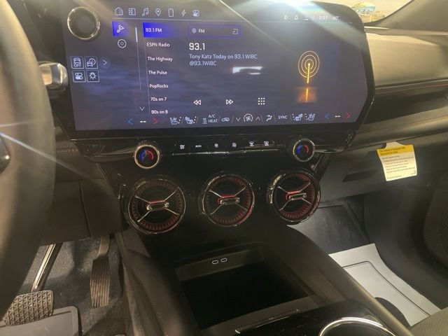 Used 2025 Chevrolet Blazer EV RS image 21