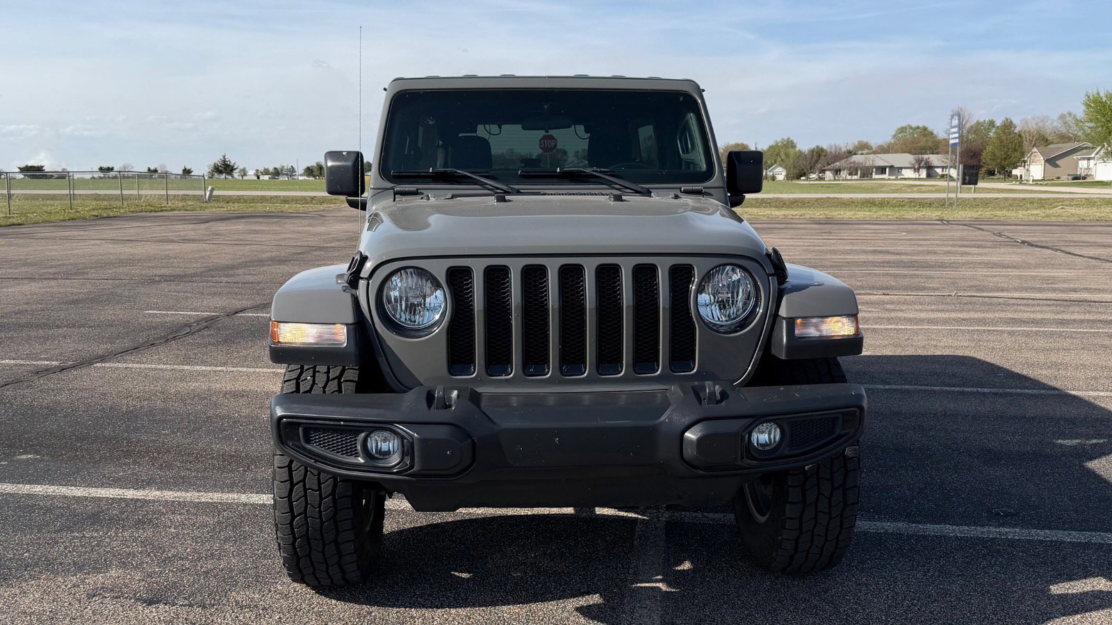 Used 2018 Jeep Wrangler Unlimited Sahara image 12