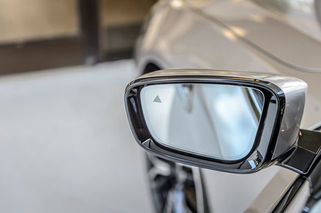 Used 2018 BMW 540i w/ M Sport Package RWD image 51