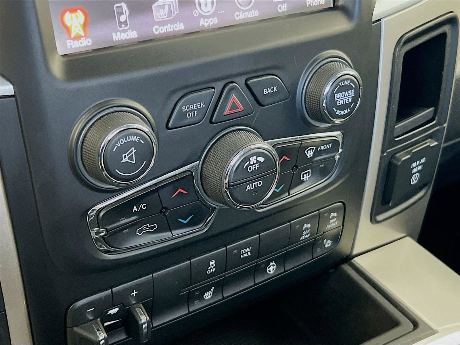 Used 2017 RAM 1500 Big Horn image 8