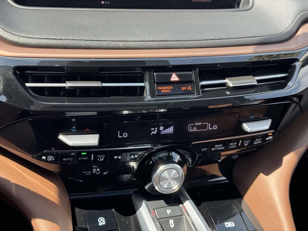 Certified 2024 Acura MDX SH-AWD w/ Technology Package image 29