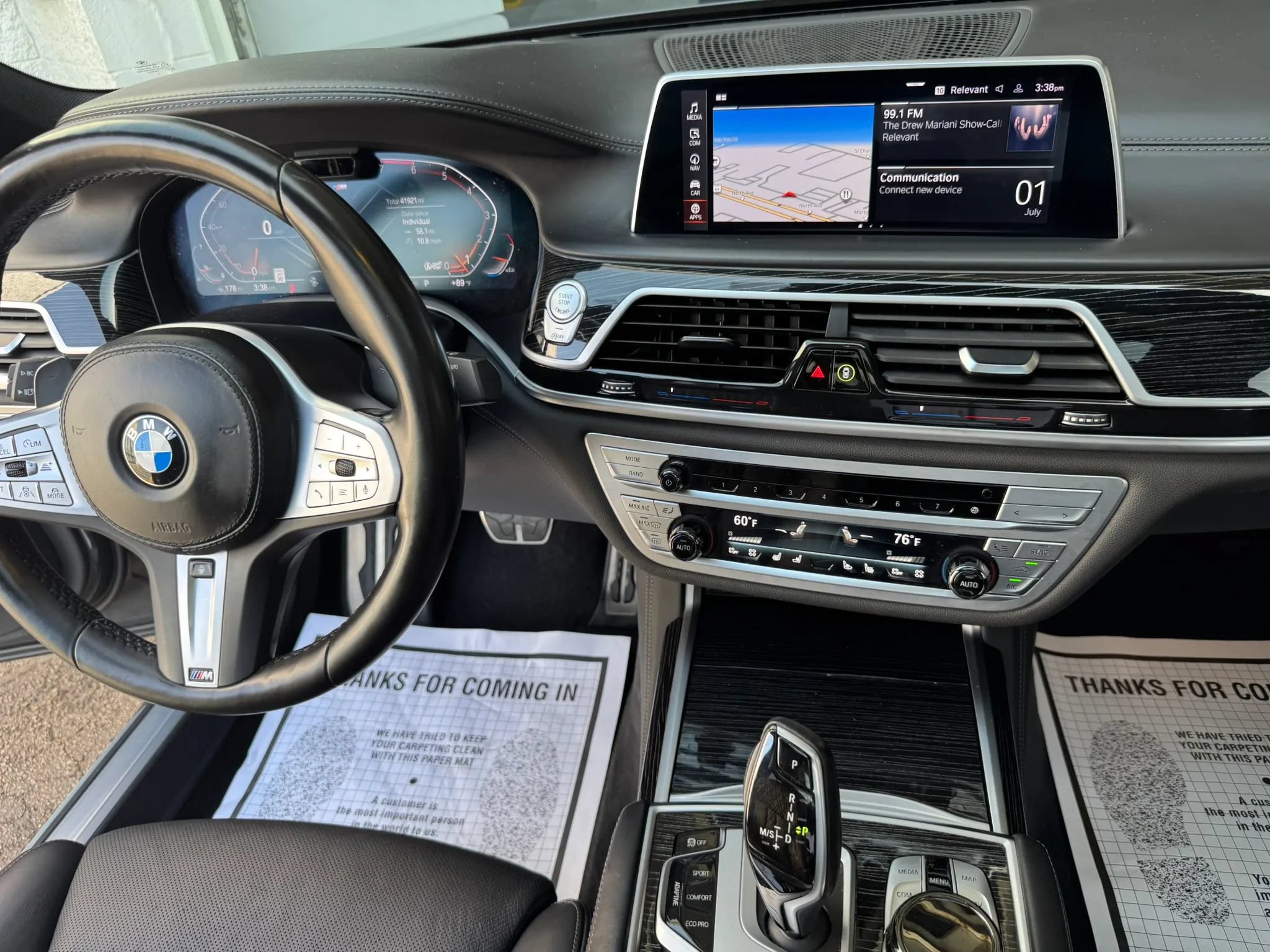 Used 2022 BMW 750i xDrive w/ Executive Package AWD/4WD image 25