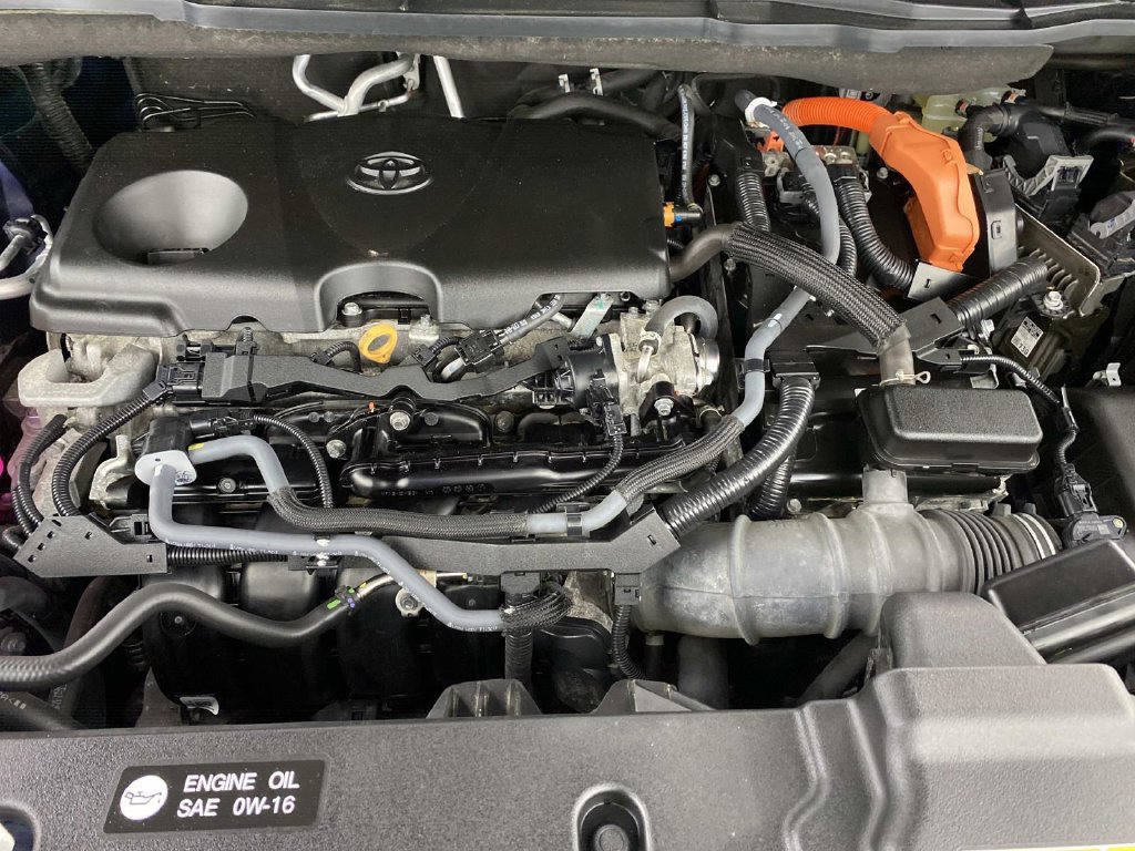 Used 2024 Toyota Sienna XLE w/ XLE Plus Package AWD/4WD image 29