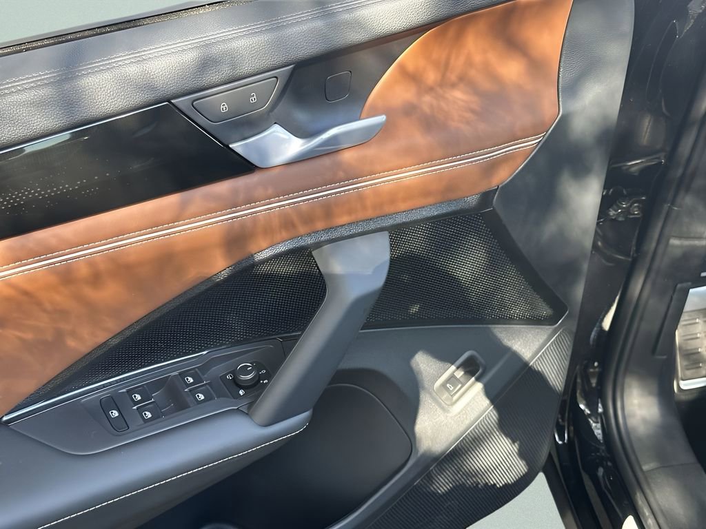 New 2026 Volkswagen Tiguan SEL R-Line image 13