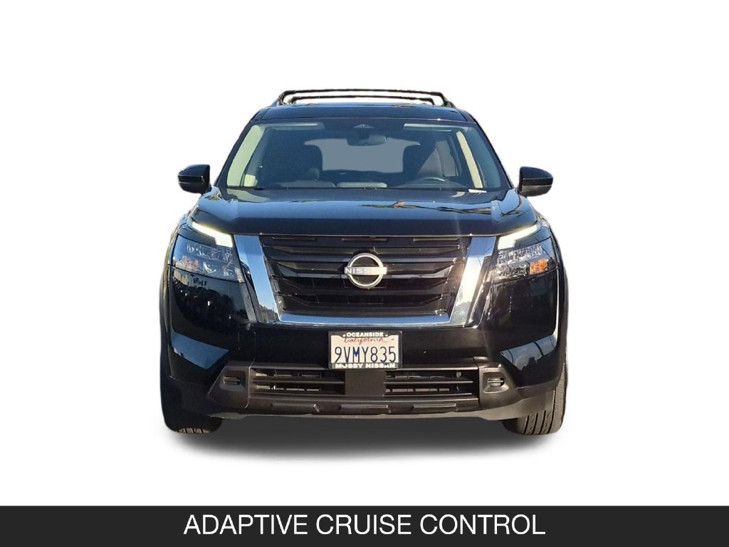 Certified 2025 Nissan Pathfinder SV w/ SV Premium Package AWD/4WD image 4