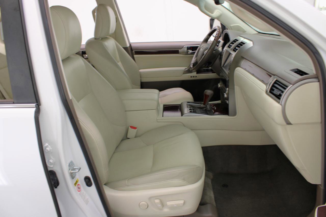 Used 2014 Lexus GX 460 w/ Premium Package AWD/4WD image 50