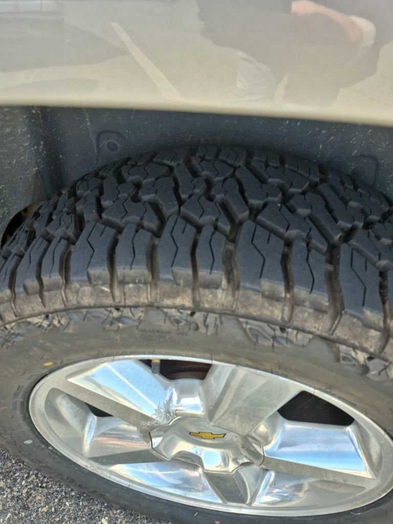 Used 2009 Chevrolet Avalanche LTZ image 4