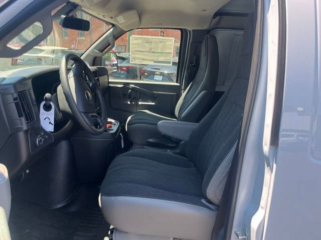 New 2026 Chevrolet Express 3500 w/ Driver Convenience Package RWD image 11