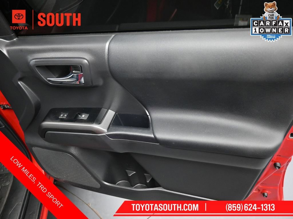 Used 2023 Toyota Tacoma TRD Sport AWD/4WD image 28