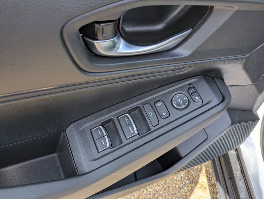 Certified 2025 Honda Accord LX image 9