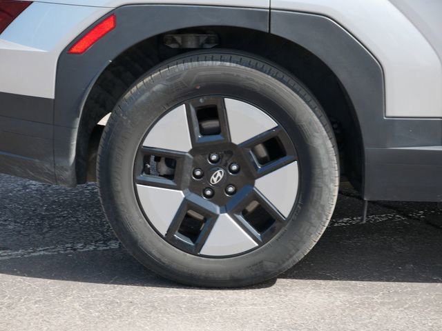 Used 2025 Hyundai Santa Fe SEL FWD image 7