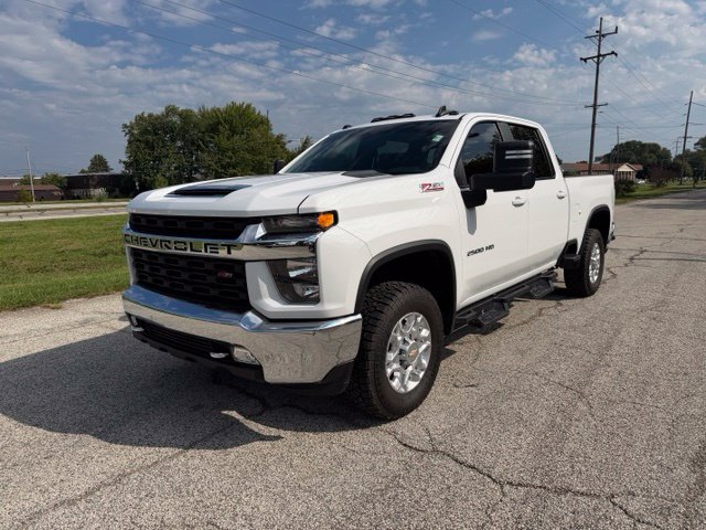 Used 2022 Chevrolet Silverado 2500 LT w/ Convenience Package AWD/4WD image 10