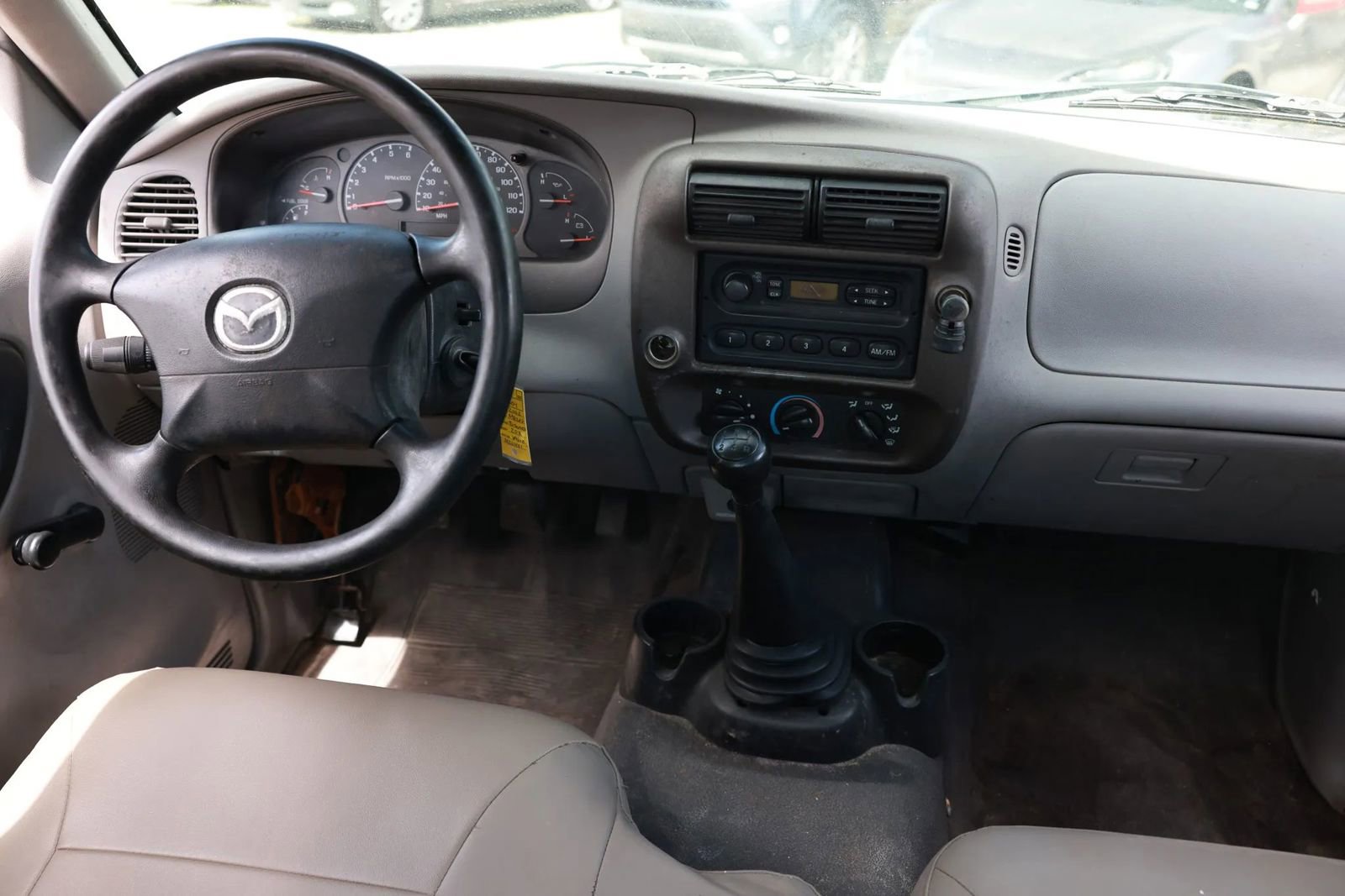 Used 2002 MAZDA B-Series Pickup 2WD Regular Cab B2300 image 2