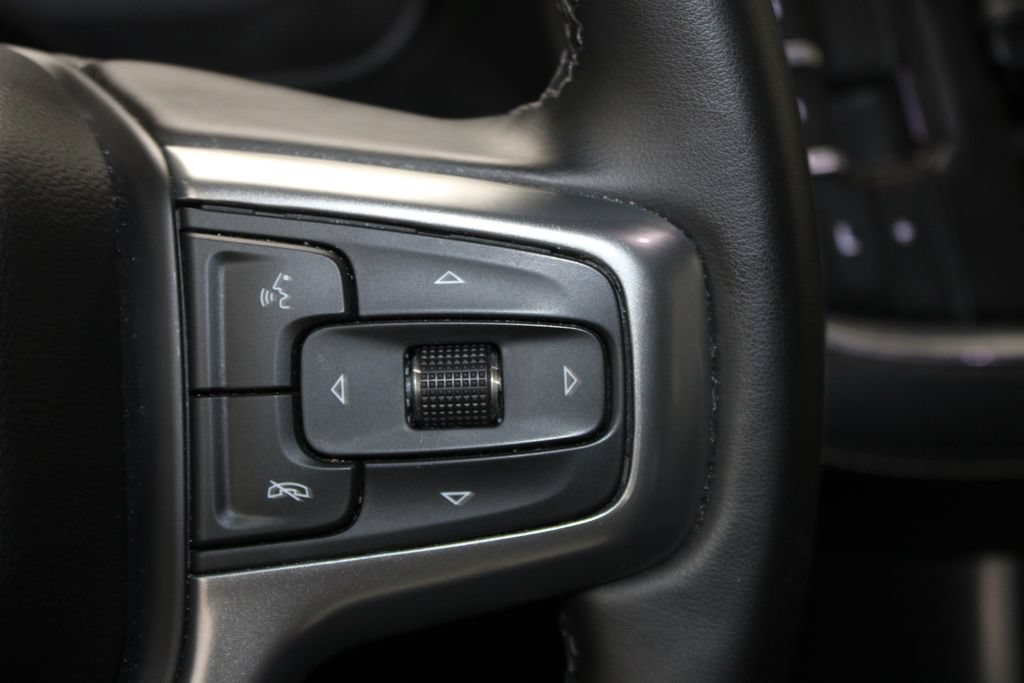Used 2024 Chevrolet Suburban Premier AWD/4WD image 45