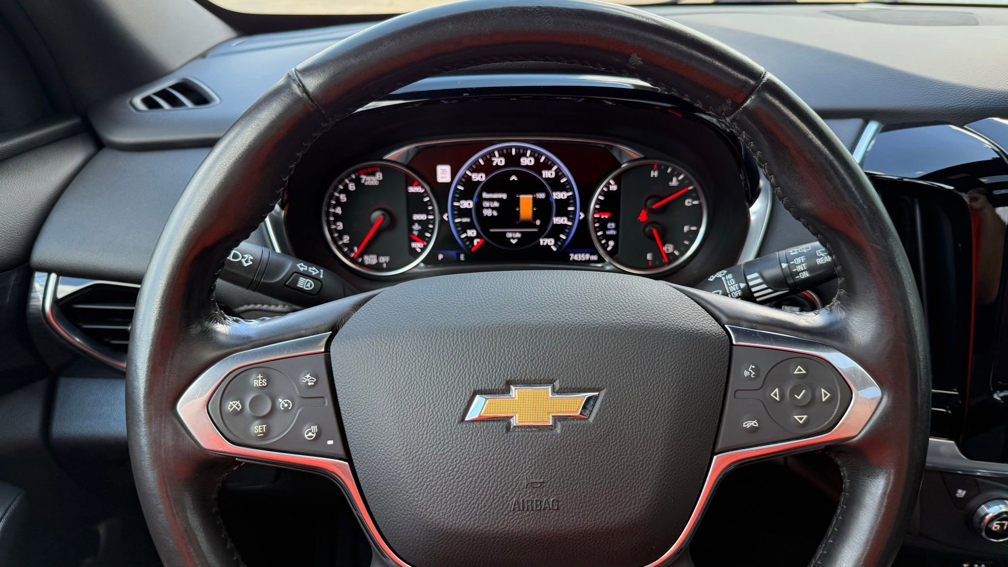 Used 2022 Chevrolet Traverse High Country image 32