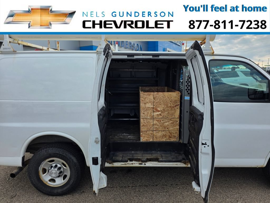 Used 2016 Chevrolet Express 3500 RWD image 10