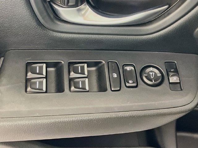 Used 2023 Honda Pilot Touring image 12
