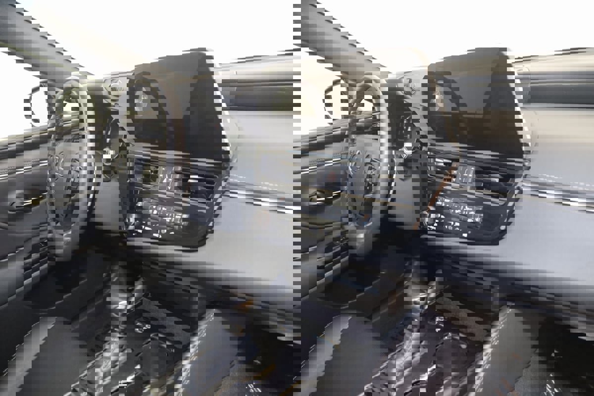 Used 2024 Lexus ES 350 w/ Accessory Package (Z2) image 39