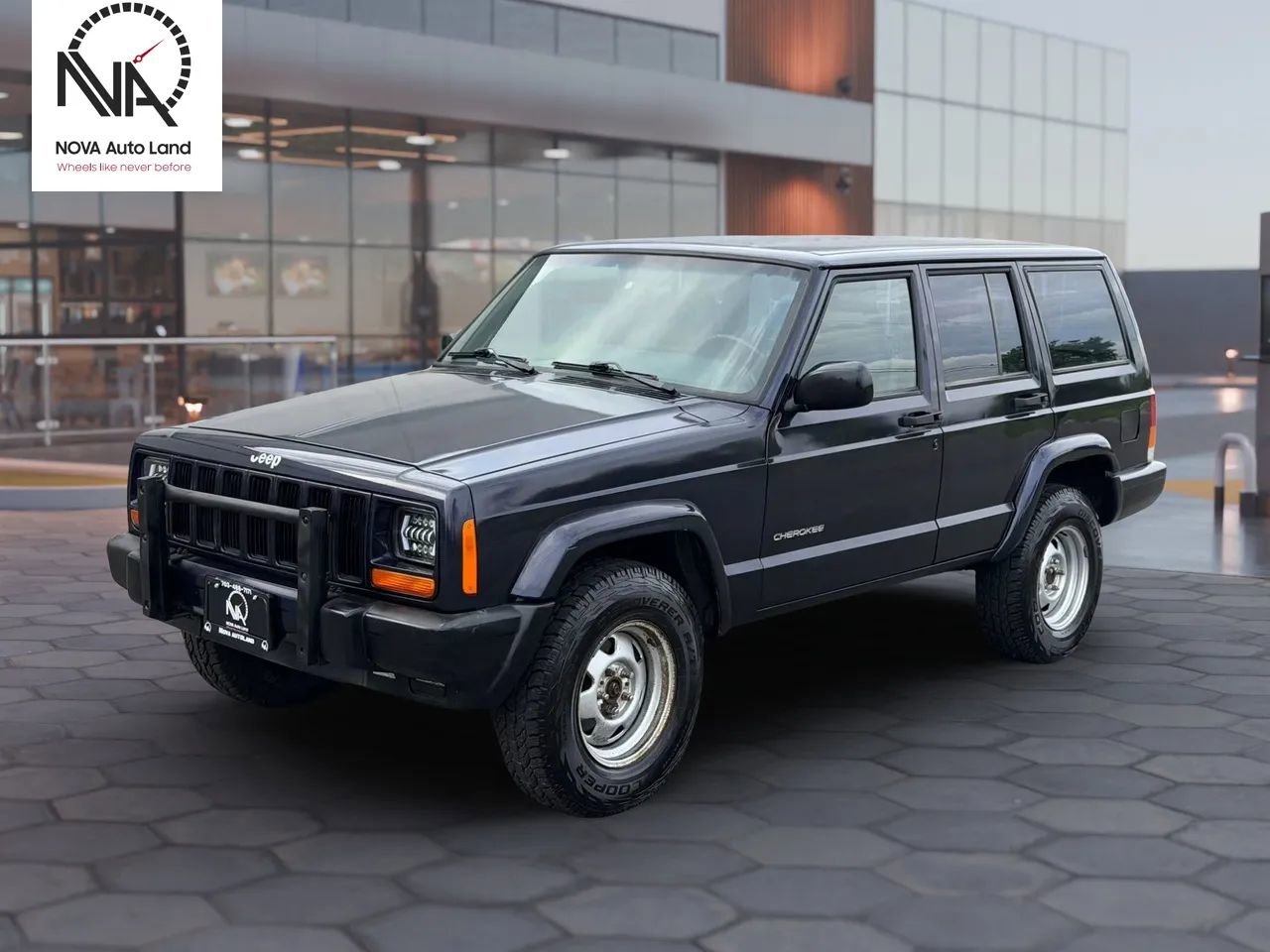Used 1999 Jeep Cherokee Sport RWD image 4