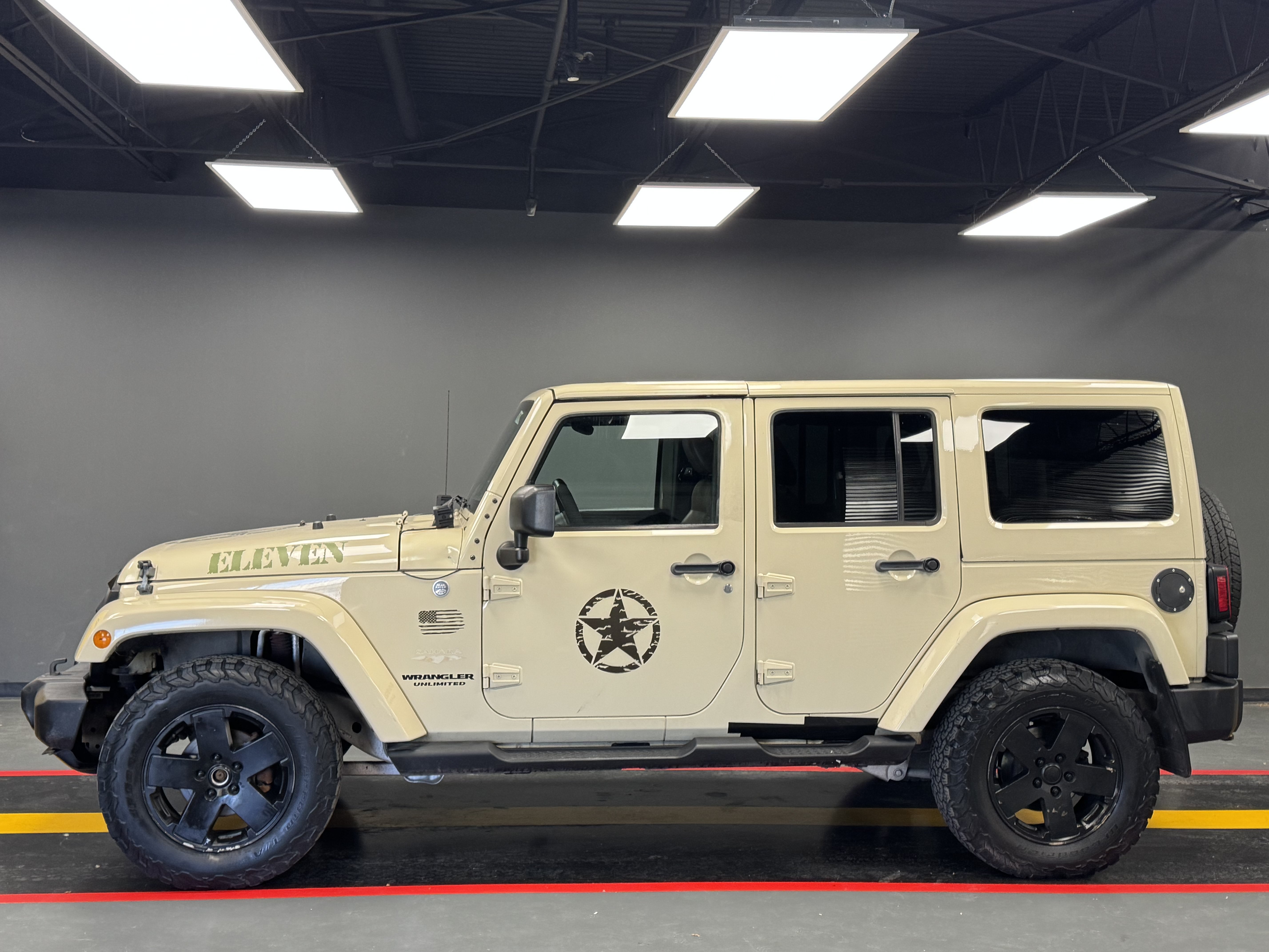 Used 2011 Jeep Wrangler Unlimited Sahara w/ Mopar Chrome Edition Group AWD/4WD image 3