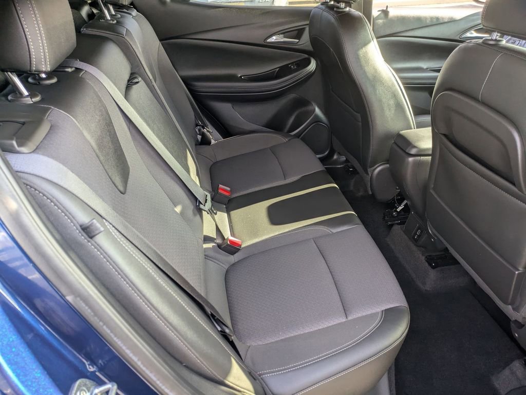 Used 2022 Buick Encore GX Select image 24