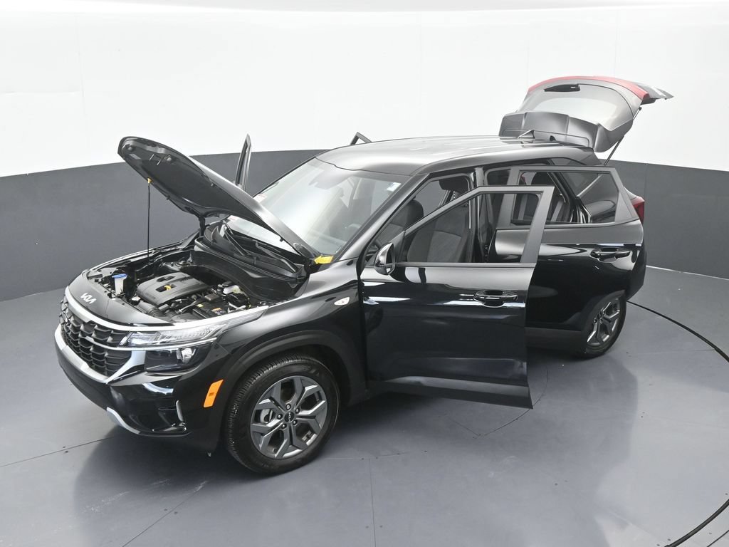 Used 2026 Kia Seltos LX FWD image 64