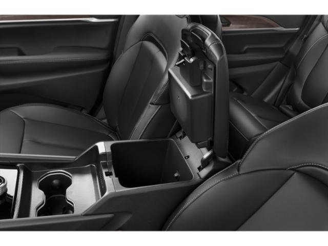 New 2026 Jeep Grand Cherokee Laredo image 16