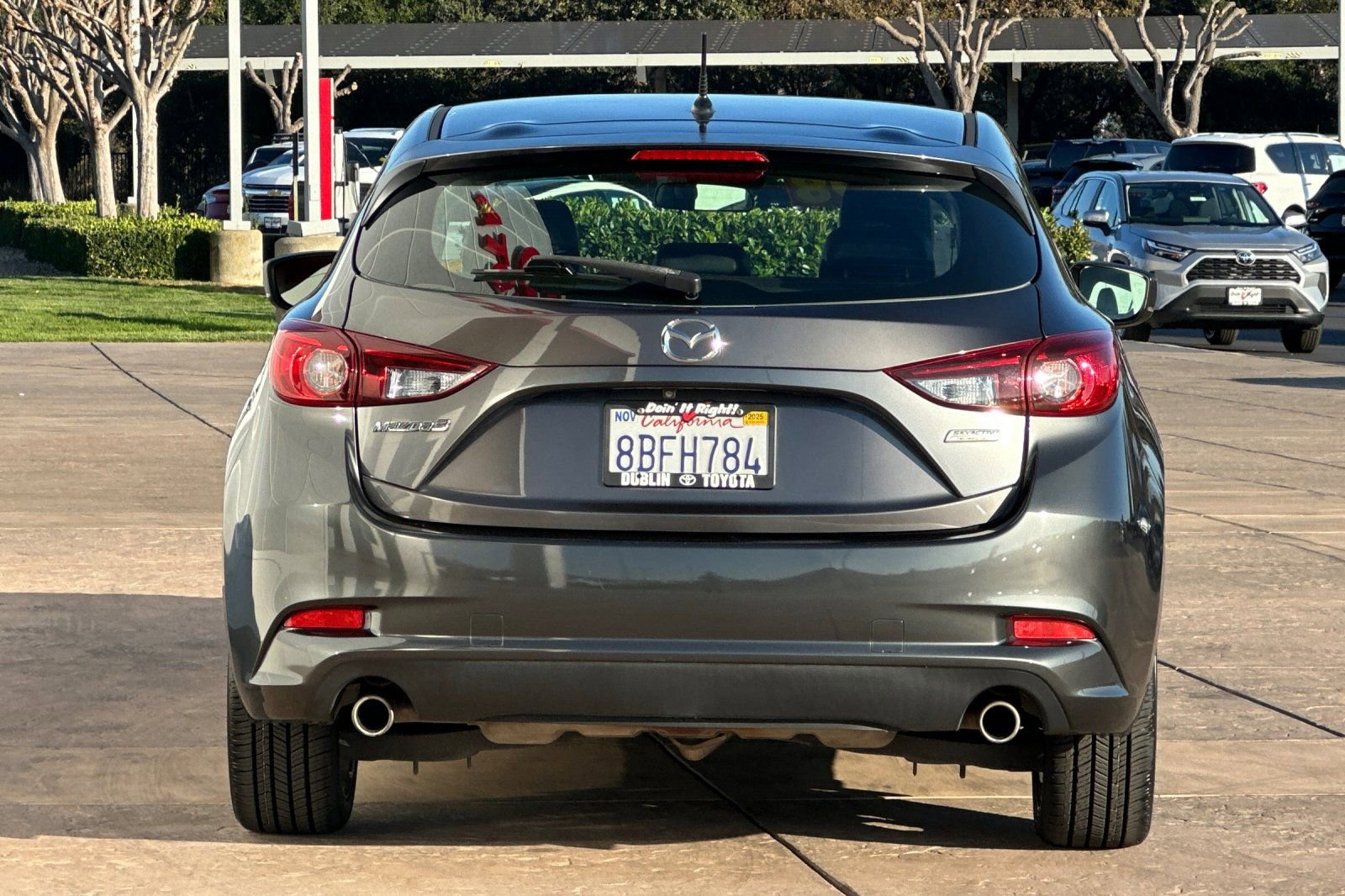 Used 2018 MAZDA MAZDA3 Touring image 5