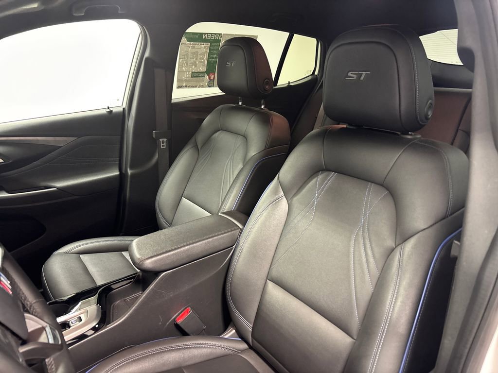 Used 2025 Buick Envista Sport Touring FWD image 23