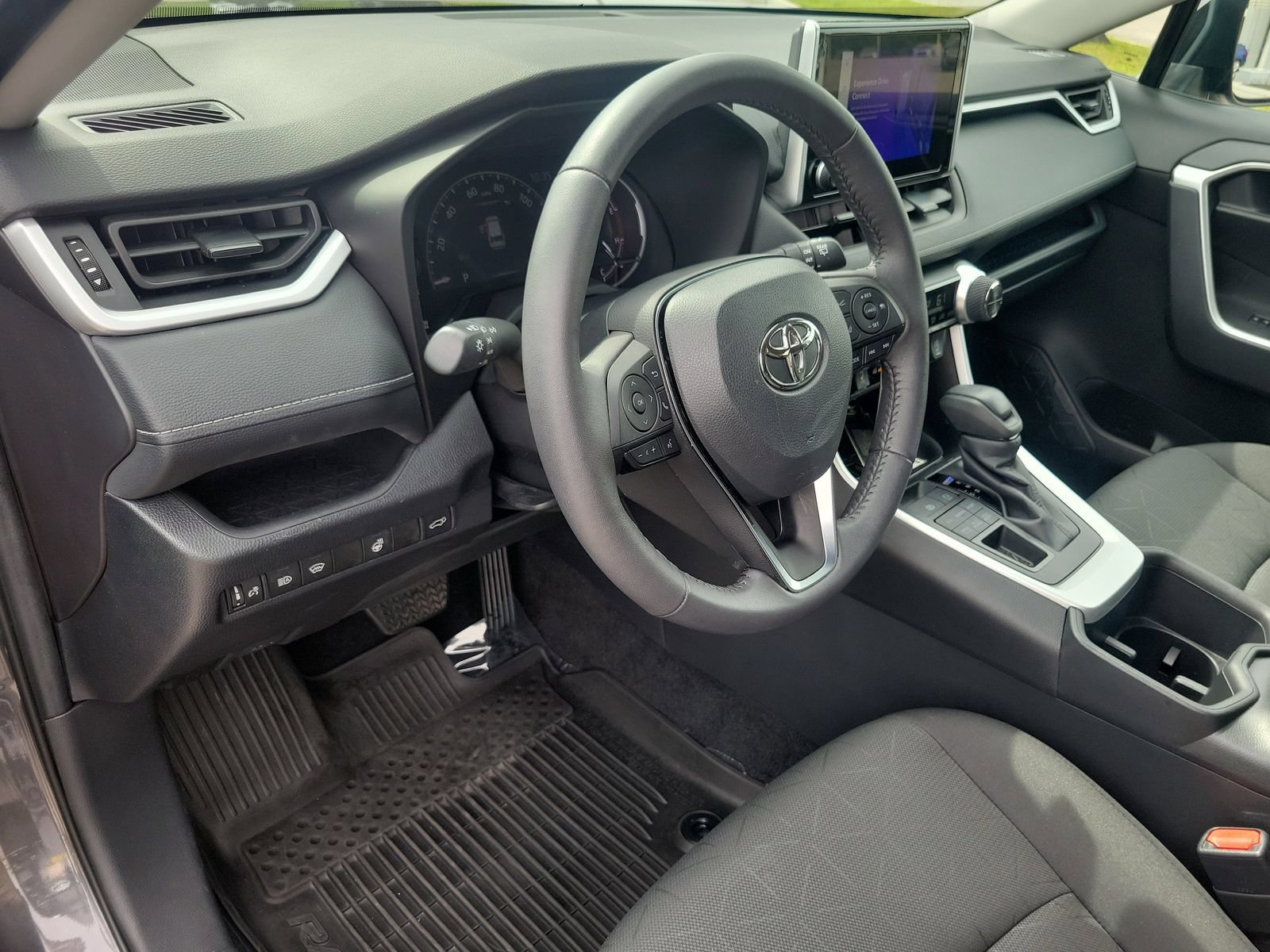 Certified 2024 Toyota RAV4 XLE w/ Convenience Package AWD/4WD image 18