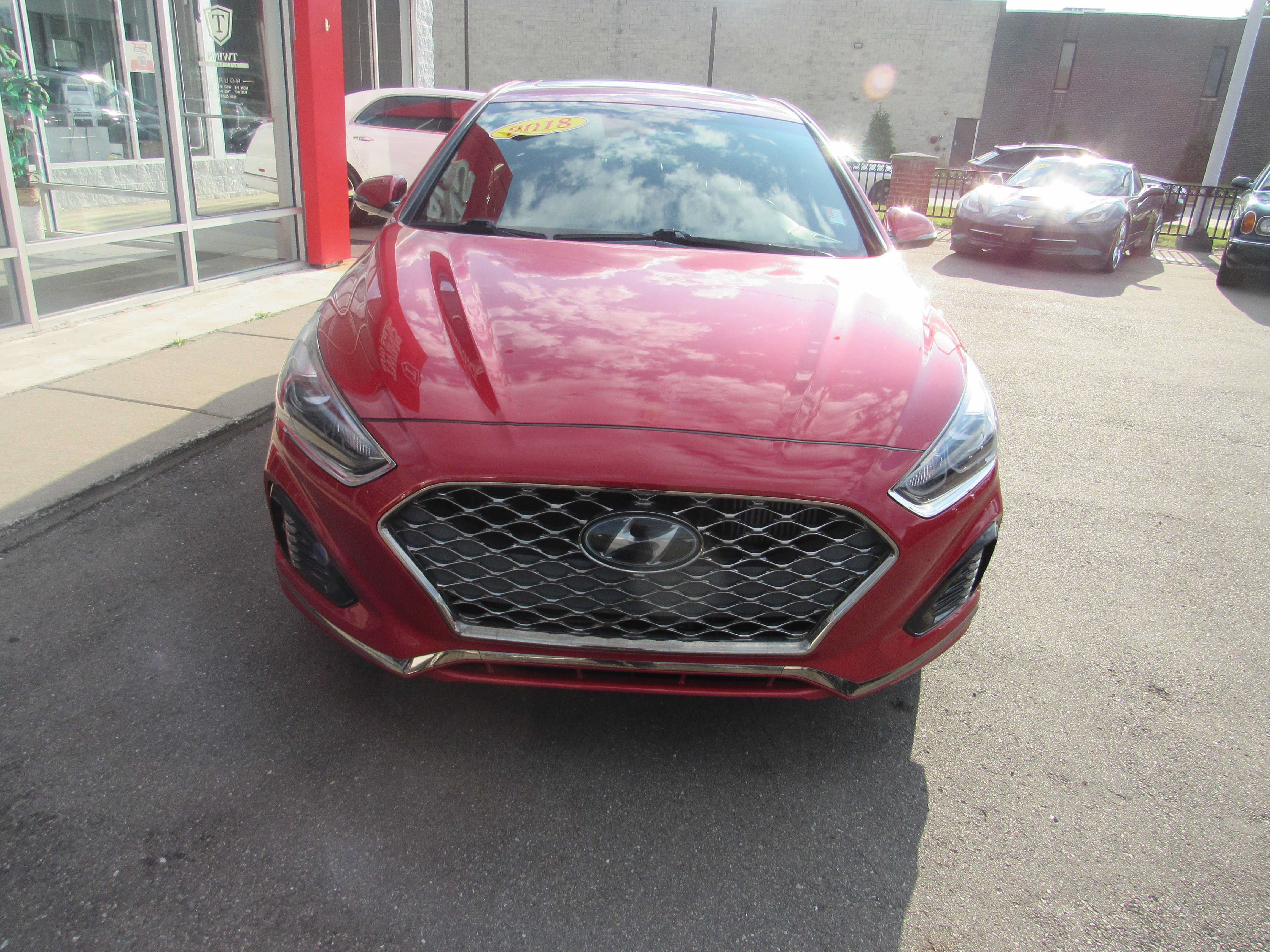 Used 2018 Hyundai Sonata Limited FWD image 5