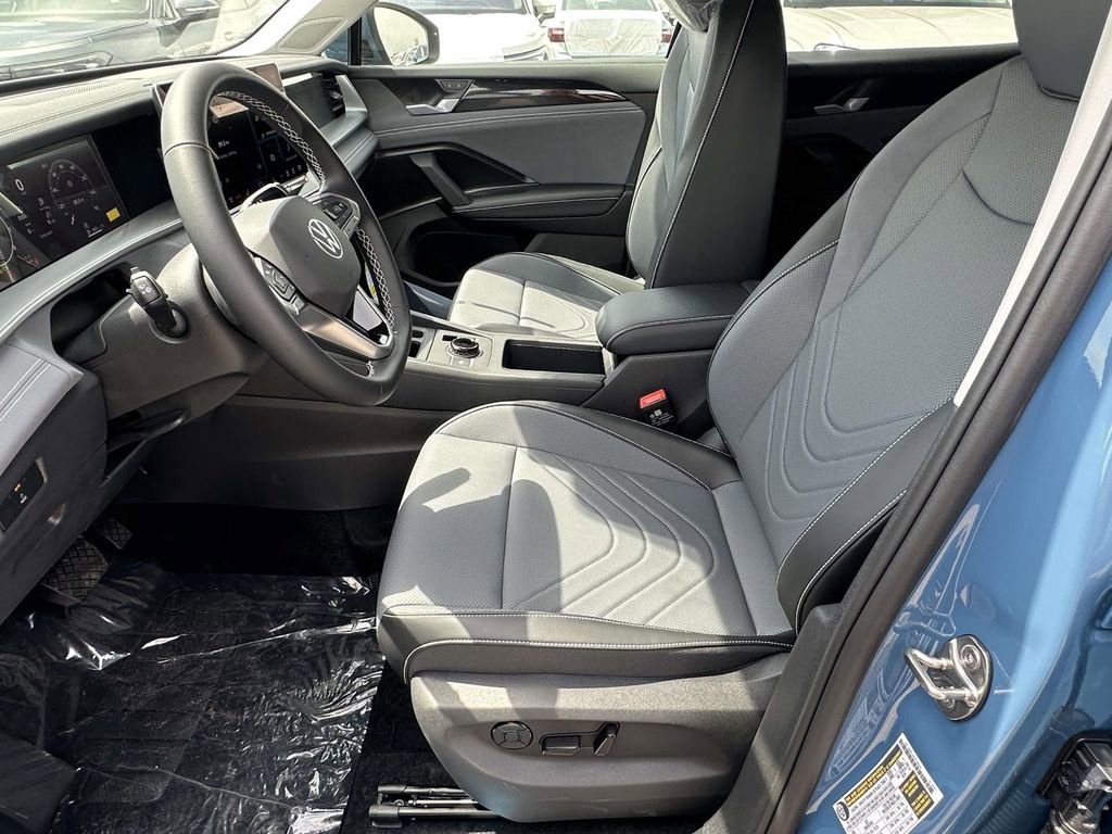 New 2026 Volkswagen Tiguan SE AWD/4WD image 12