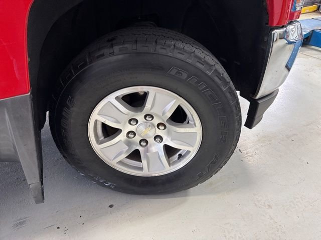 Used 2018 Chevrolet Silverado 1500 LT w/ LT Plus Package image 34