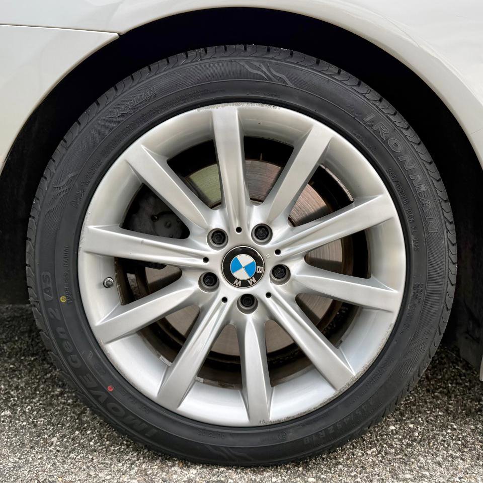 Used 2013 BMW 640i Convertible image 31