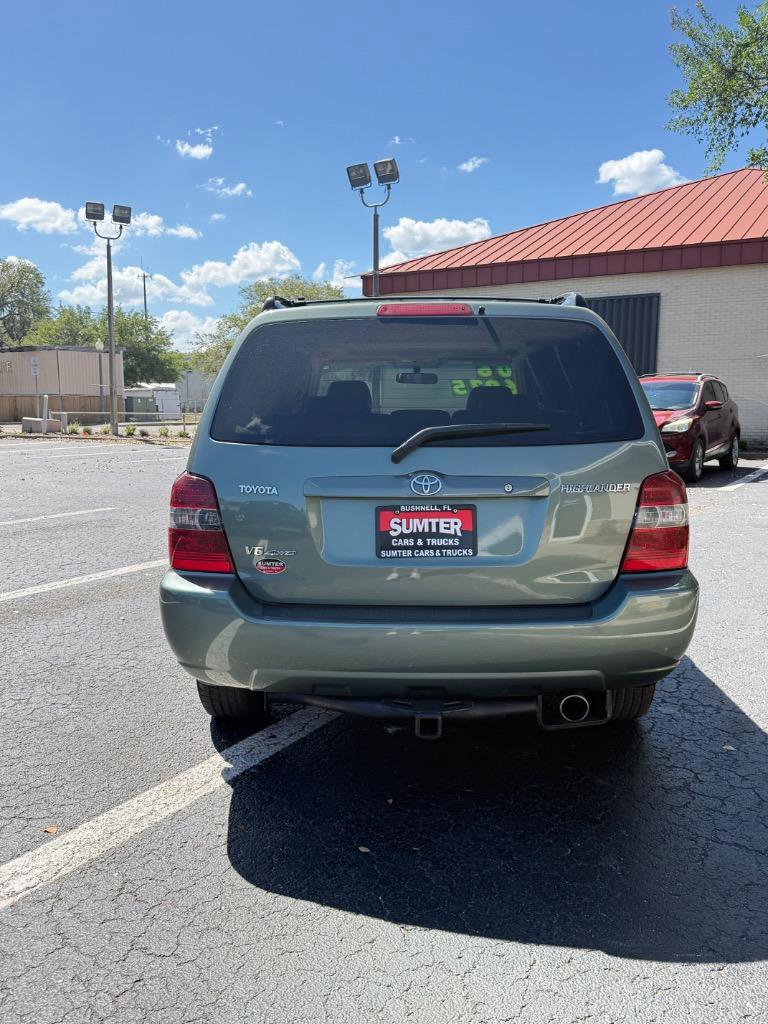 Used 2006 Toyota Highlander 4WD V6 w/ 3rd Row image 8