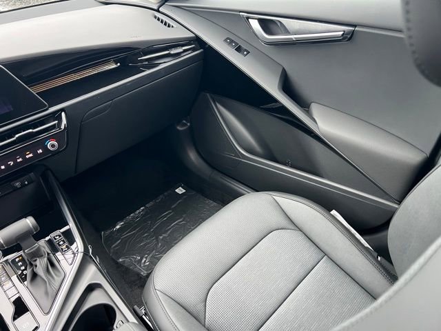 New 2026 Kia Niro SX Touring FWD image 15