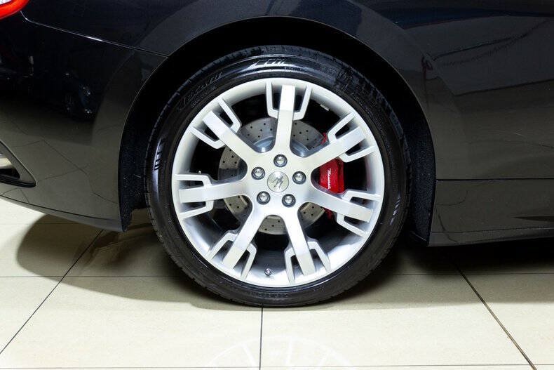 Used 2015 Maserati GranTurismo Convertible RWD image 31